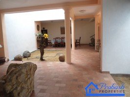 House for Sale at Colombo 08